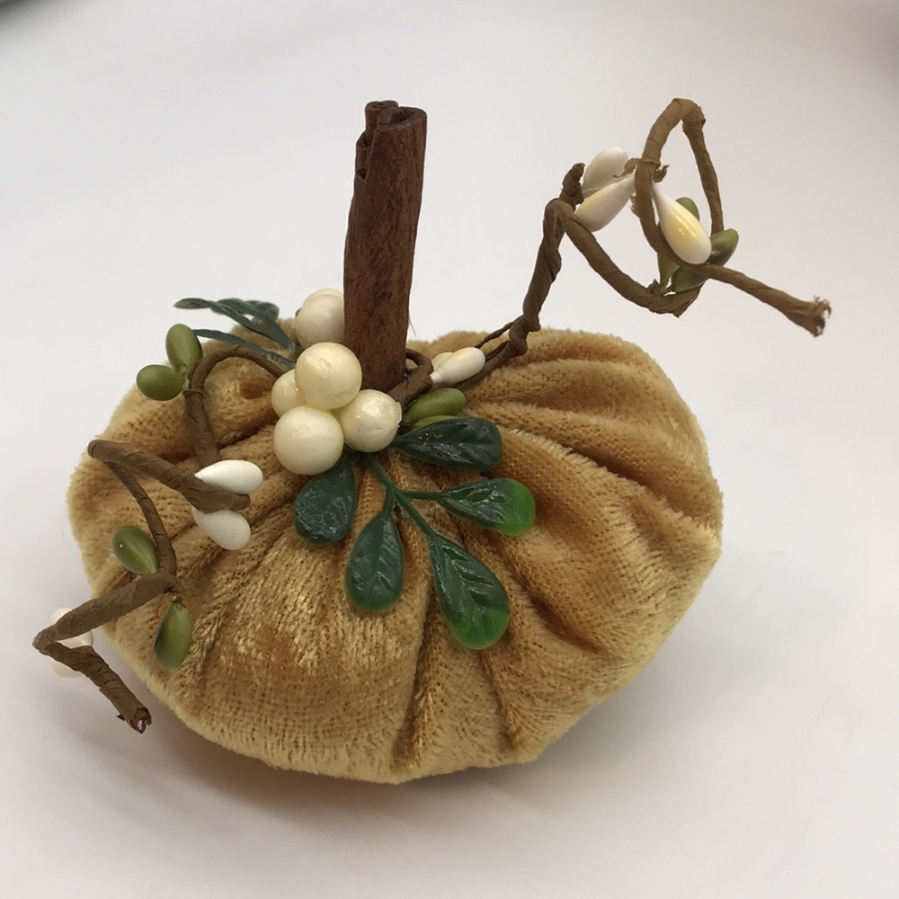Trio of 3 Handmade Velvet, poly filled Pumpkins - Picture 4 of 10